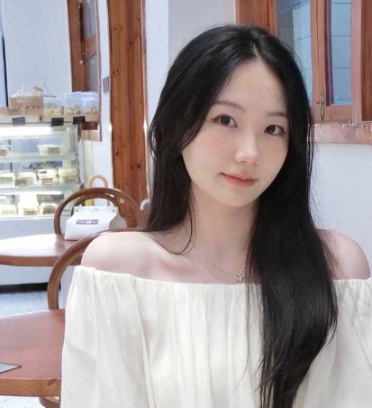 徐晓玲 被男友曝光！在外面是气质小姐姐 在