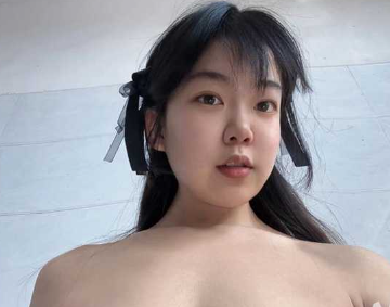 青岛农业大学清纯学生妹张琪