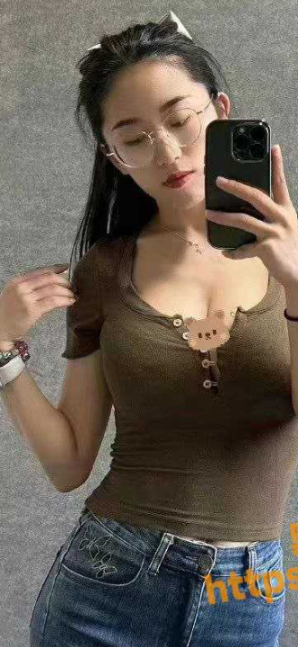 上海出轨事件女主最新后续！女子停职后跑去开直播后