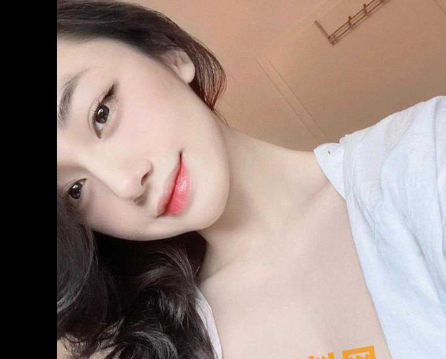 越南知名豪1辣模Tran Hà Linh陈海灵