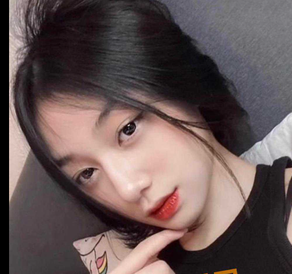 越南知名豪1辣模Tran Hà Linh陈海灵