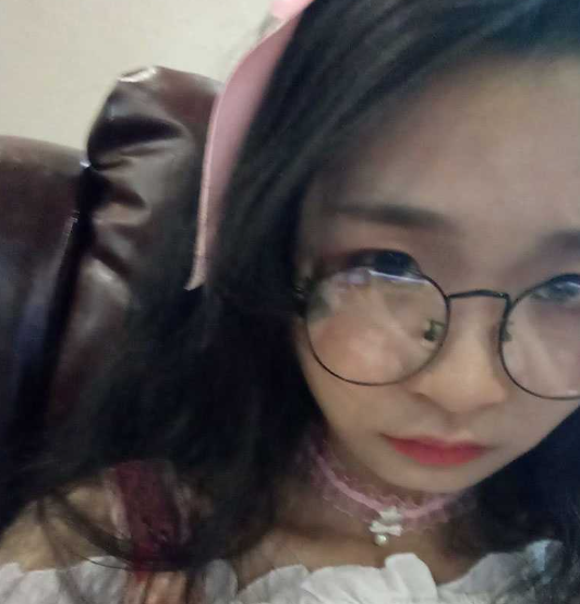 盐城师范学院表演系清纯眼镜娘系花 张婷婷