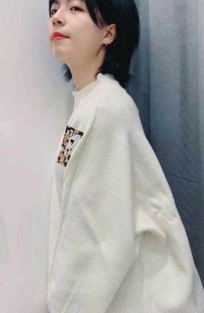 在学校非常清纯文静的反差学妹 在床上