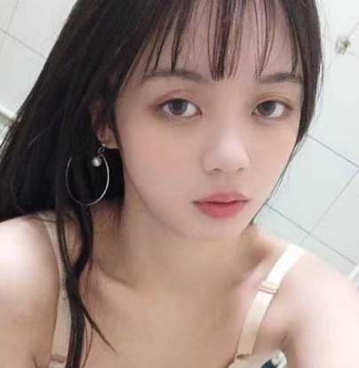 校花级美女袁冰冰