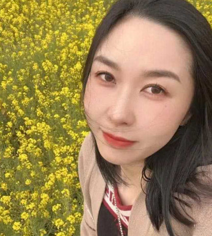 又一起老师事件！河南驻马店的中学老师 在讲台上为人师表