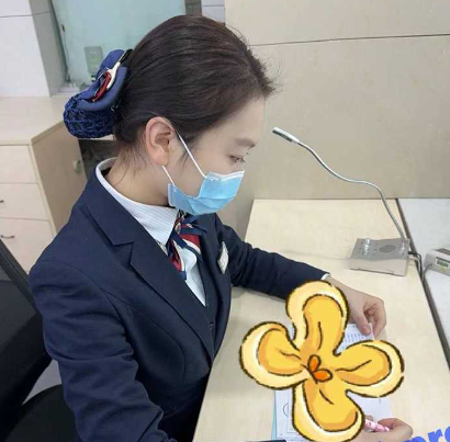 杭州泰隆银行极品美女 黄晓靑
