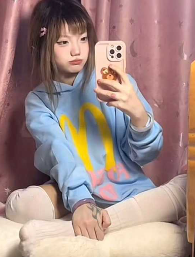 独家曝光！抖音/快手 萝莉网红 奈奈御子