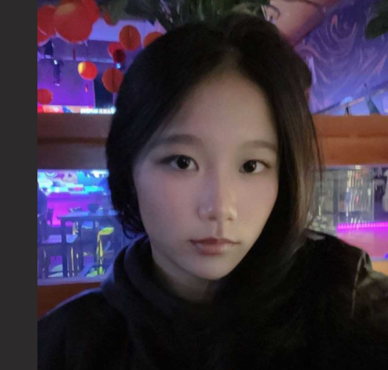 大学生有着班花的称号却玩着反差的时刻