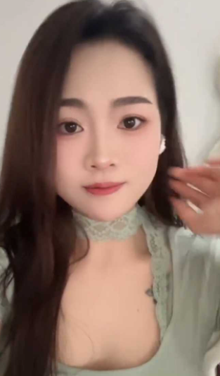抖音极品少妇衣衣甜甜圈 高颜值性感人妻