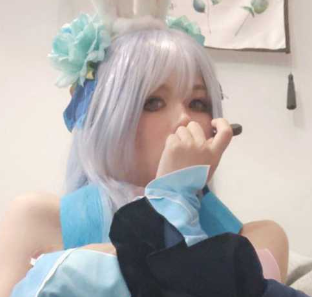 网红COSER 不甜 最新定制私拍 COS王者荣耀公孙离花间舞与小乔纯白花