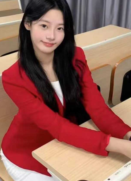 浙江传媒学院播音系女神 徐歆洁