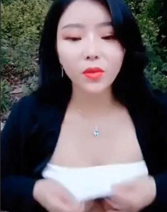来看看湖南少妇如何现场护林员大叔