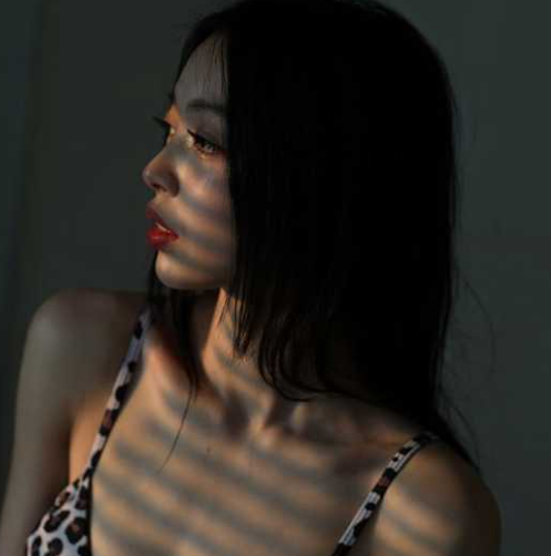 高颜值美女 黑丝长腿
