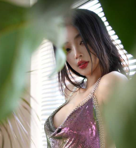 高颜值美女 黑丝长腿