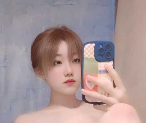 大学生 希希 在女士宿舍