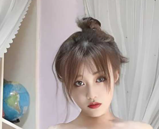 大学生 希希 在女士宿舍