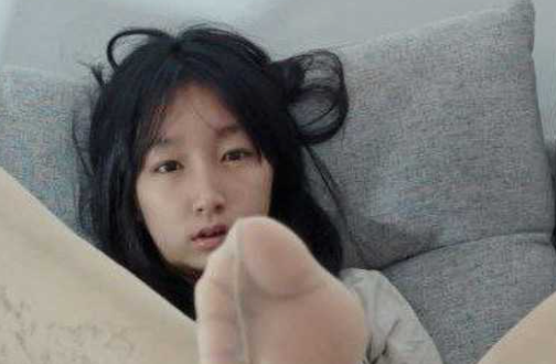 20岁清纯福利姬 1妮