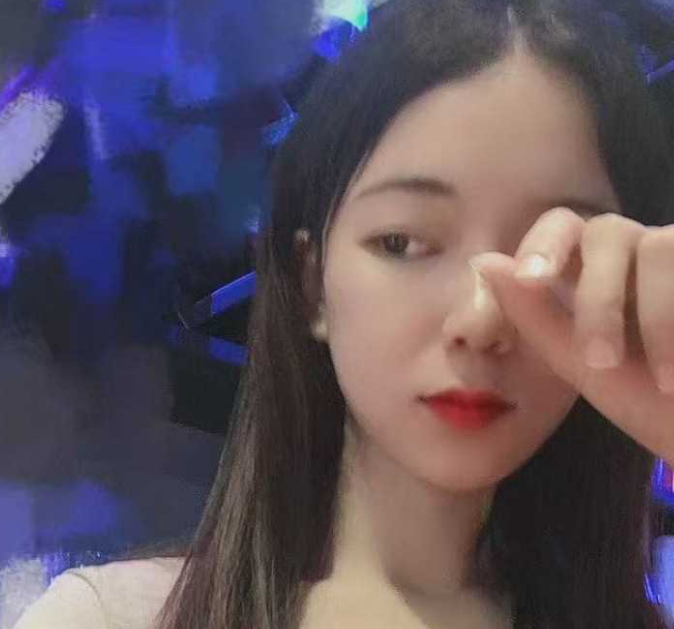 马来西亚读博的反差美女