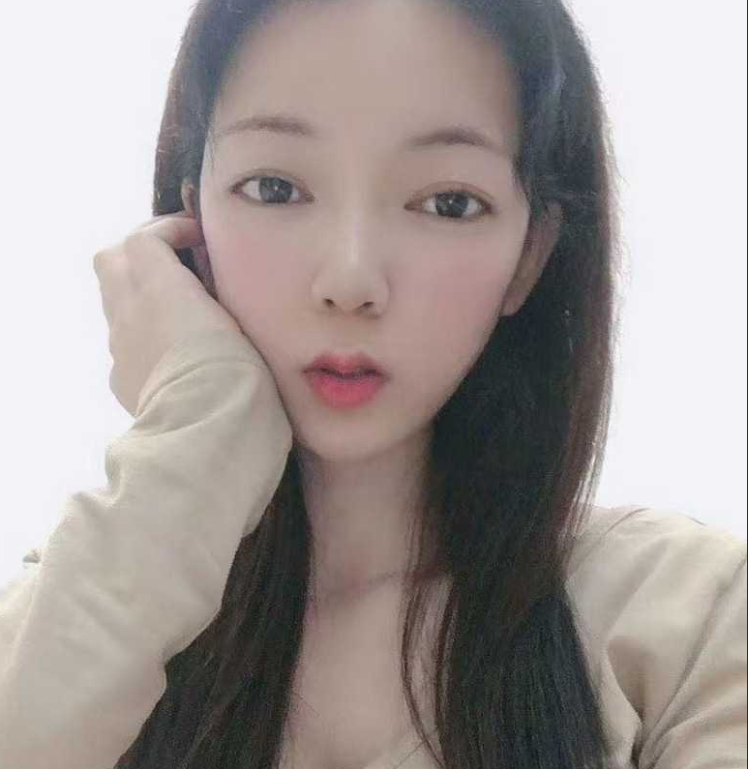 马来西亚读博的反差美女