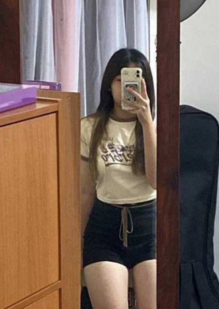 台湾超可爱反差嫩妹 黄妤馨