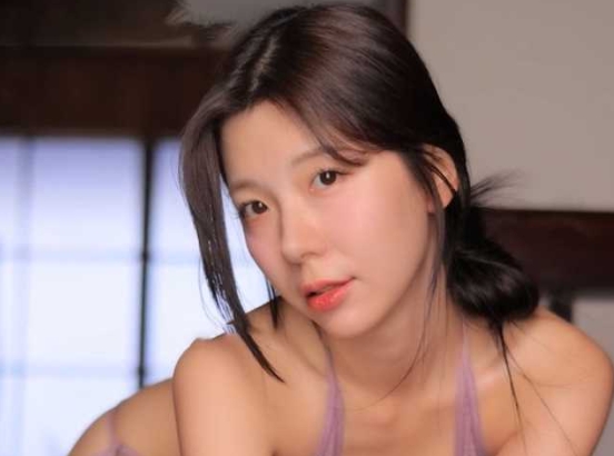 韩国顶级嫩模 李素英