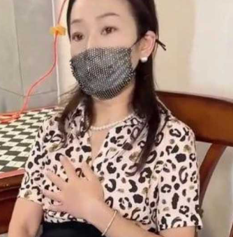 快手芬姐团队成员婷姨
