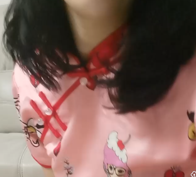 三十五岁如狼似虎旗袍人妻