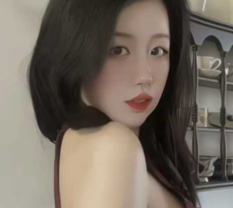 大神民宿偷旗袍美嫂子