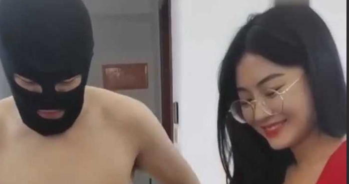 真实高颜值姐妹名场面 三女两男激情