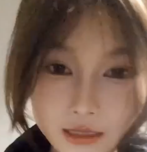 极品清纯学生妹 身材纤细
