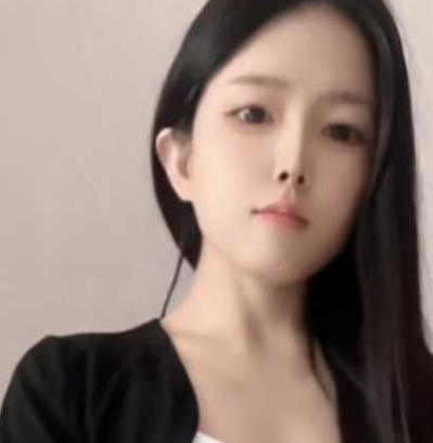 快手高颜值网红旺仔旺旺旺 定制拍流出 纤细身材性感美腿