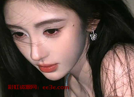 长相神似女明星鞠婧祎的反差淫娃被男友大力