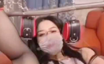 抖音喷1雅宝姐 稀有玩法尤物主播 直播间