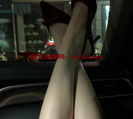 广东极品少妇林嘉玲外表优雅端庄 私下黑丝高跟勾人