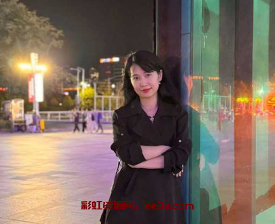 广东极品少妇林嘉玲外表优雅端庄 私下黑丝高跟勾人