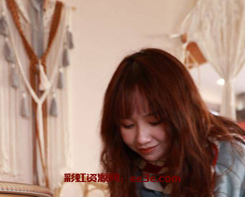 重庆工商大学张琪 经济学院嫩妹女神 却偷偷给大叔当小三 在校外被包养
