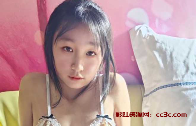 清纯福利姬VIP福利私拍第二弹 出租屋露脸
