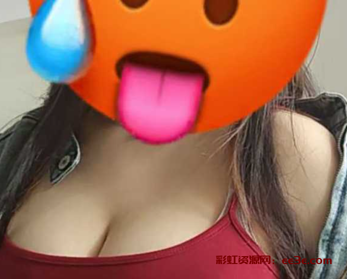 抖音博主 猪大肠包小肠 以前是七彩平台波妞姐姐 傲人身材吸粉无数
