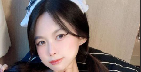 推特极品颜值反差1 Aokialice 私定福利视频 萝莉露脸自玩