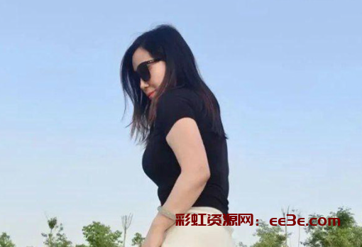 海角社区大佬惊险约 和美容院老板娘少妇宾馆