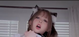 人气萝莉网红 绯红小猫 COS女仆小猫咪大战水晶