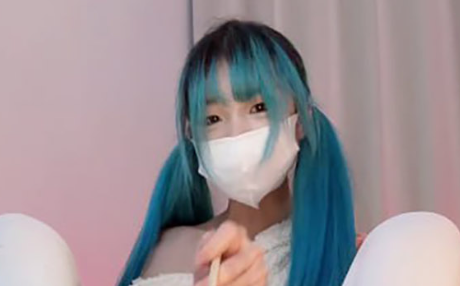 极品福利姬 芃芃大人 顶级美腿萝莉女神 白袜玉足1诱惑