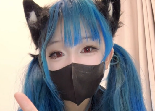 极品福利姬 芃芃大人 顶级美腿萝莉女神 白袜玉足1诱惑