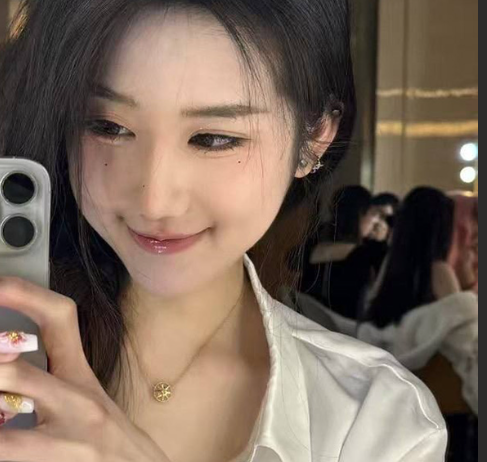 清纯大学生 李雨昕 视频曝光第二弹 娇小身躯惨遭富二代