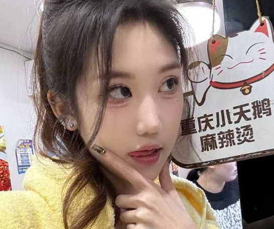 清纯大学生 李雨昕 视频曝光第二弹 娇小身躯惨遭富二代