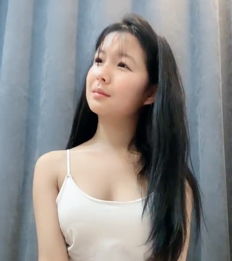 清纯娃娃脸嫩妹 贤宝 下海直播