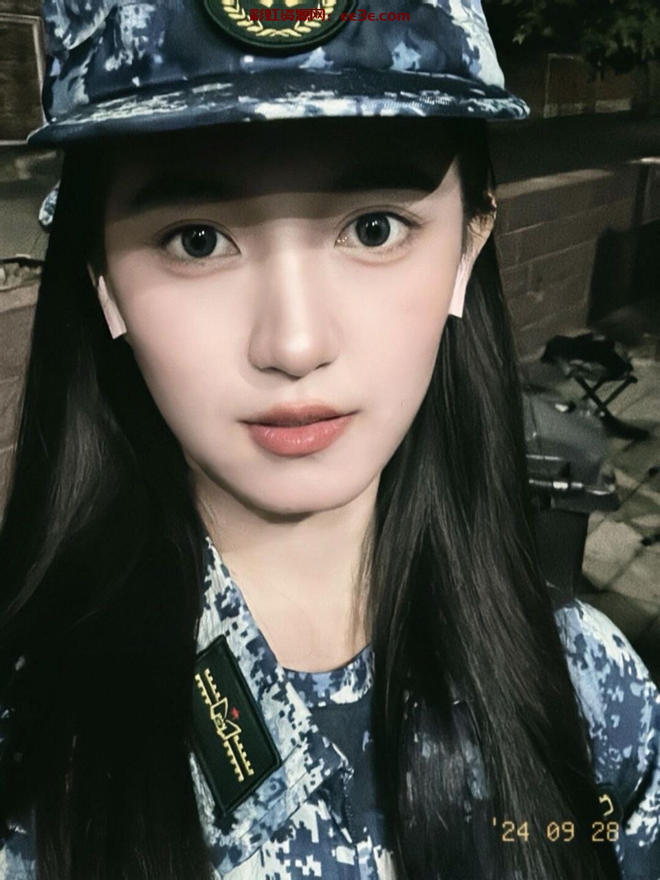 北京钱多多?178E外5 05年中传大一新生  肌肤如雪 温柔气质，脾气好，情商高，情绪价值女友感拉满，身材37分，天然大胸?翘臀，身材超好，身体柔韧度满分，皮肤Q弹白嫩。 平时兼职有自己的生活，爱好打羽毛球，瑜伽，无任何风尘气息，爱穿搭 #东四环     #金都杭城 #小小        #外5