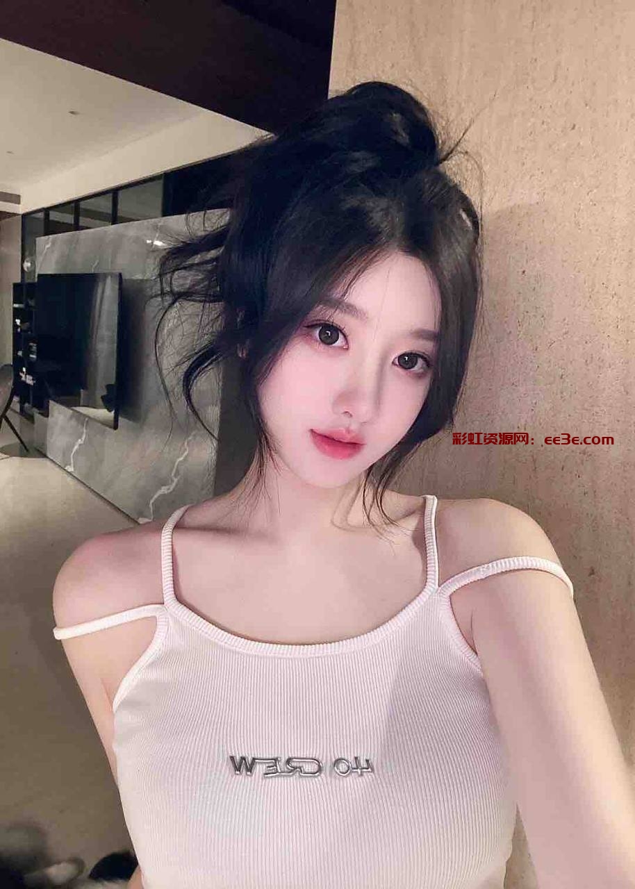 成都新人下氵172！年龄02 • Height净身高172 • Bust胸围：c+ • Occupation职业：传媒大学学生 • Hobby兴趣/弹琴/旅游/跳舞 • 特长  气质优雅  天真无邪的脸 筷子?腿 风骚无比 身材完美 完美腰臀比 礼貌有素质  配合度百分百 胜任各种知势 ❤️人首次下水  紧致水多  CHU女体感 （必定让您流连忘返  久久难忘