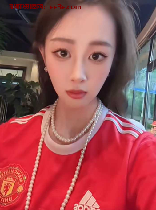 中国足球圈再出丑闻 美女实名举报百万博主 踢足球的程序员关旭
