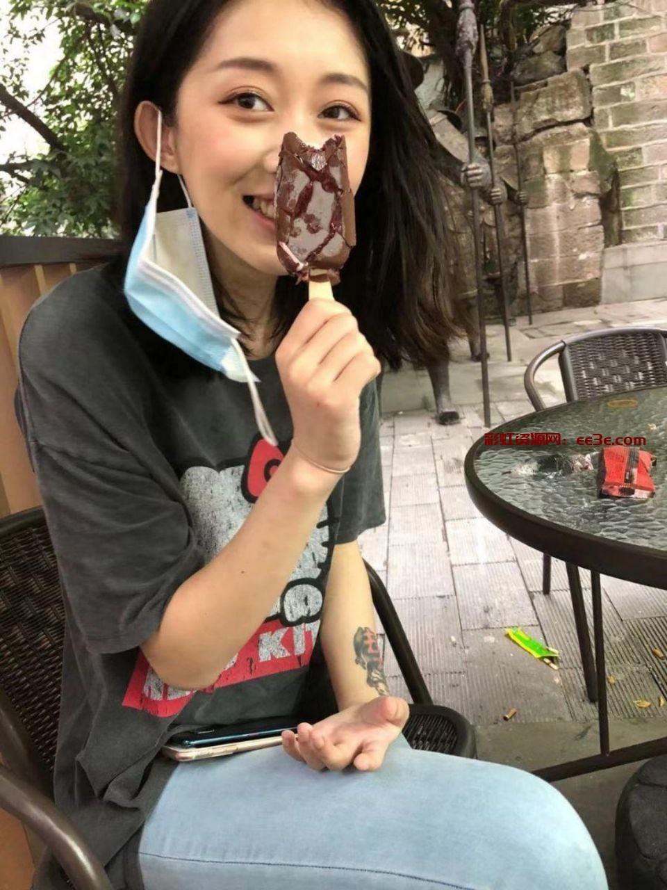 西安大学极品校花 和富豪哥的故事 各种